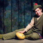 Peter Pan Goes Wrong Celebrates 450 Performances at Chapultepec Cultural Forum