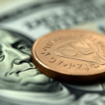 Mexican Peso Shows Marginal Gain Against the Dollar; Market Anticipates Fed’s Decision