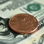 Mexican Peso Weakens Slightly Following Trump’s Tariff Threats to Mexico