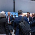 5 Keys to Convey Confidence and Close Deals: Body Language is Crucial for Effective Communication