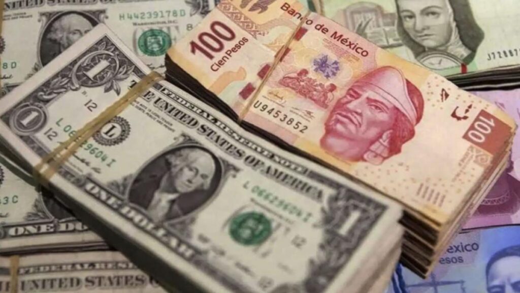 Mexican Peso Gains Ground Despite Global Dollar Advance