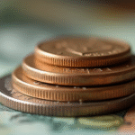 Mexican Peso Weakens as US Dollar Recovers in Early Monday Trading