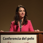 Claudia Sheinbaum Praises Mexican Takeover of Banamex by Fernando Chico Pardo
