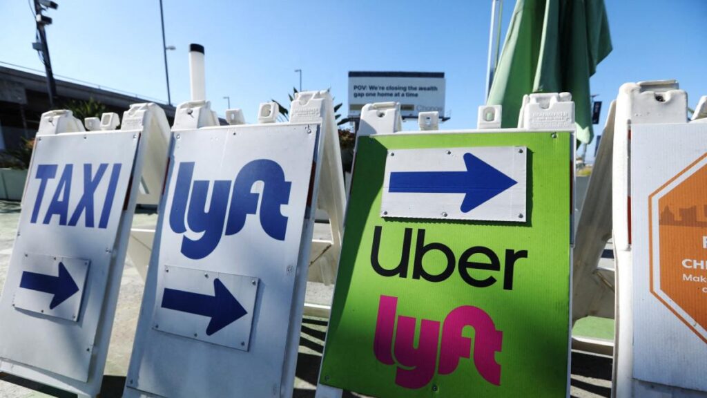 Uber and Lyft Gradually Transitioning to Autonomous Vehicles