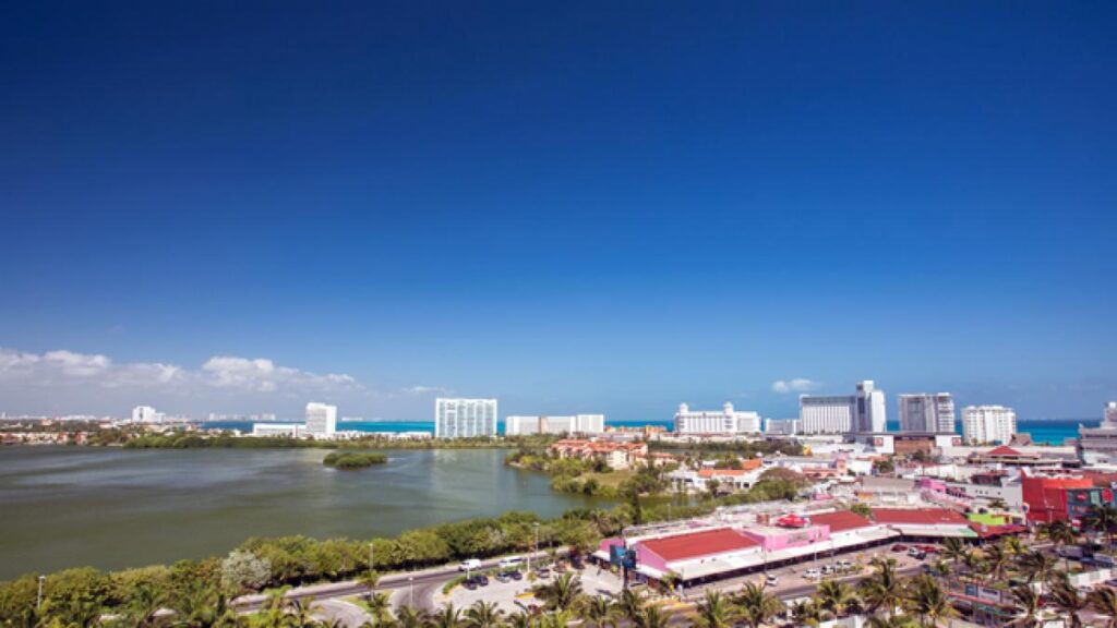 Mexican Caribbean Hotels Invest in Room Renovations: Royalton Riviera Cancun and Hideaway to Reopen on December 7