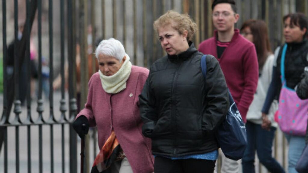 Weather Update: Cold Front 14 Brings Winter Conditions, Strong Winds, and Rain to Mexico