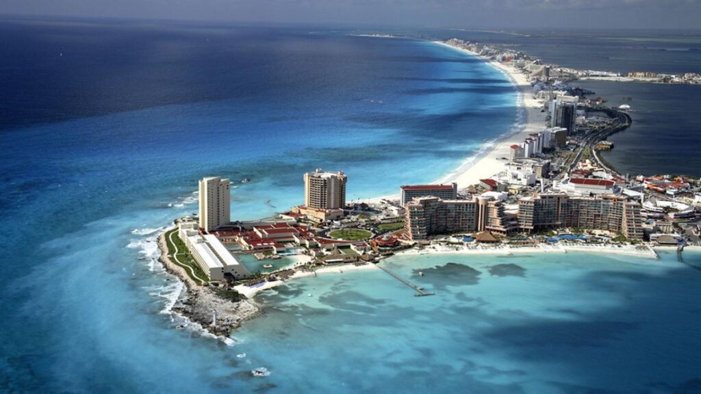 Cancún Hoteliers Call for Strengthened US Tourism Promotion Amid Decline in Visitors