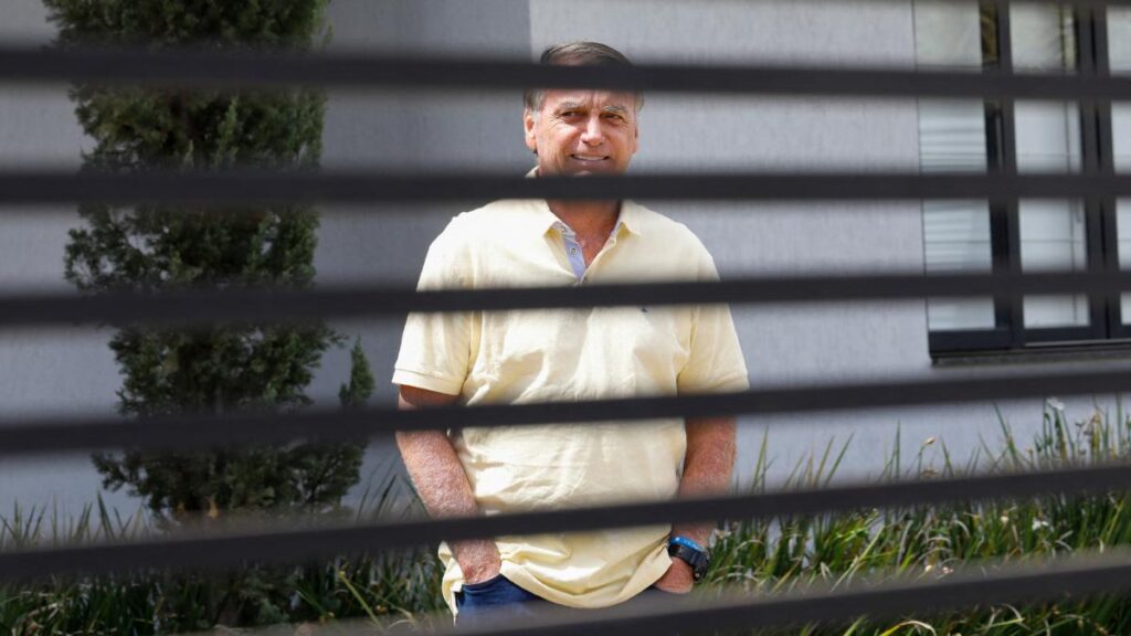 Brazilian Supreme Court Votes to Charge Eduardo Bolsonaro for Attempting to Obstruct Golpismo Case Against His Father