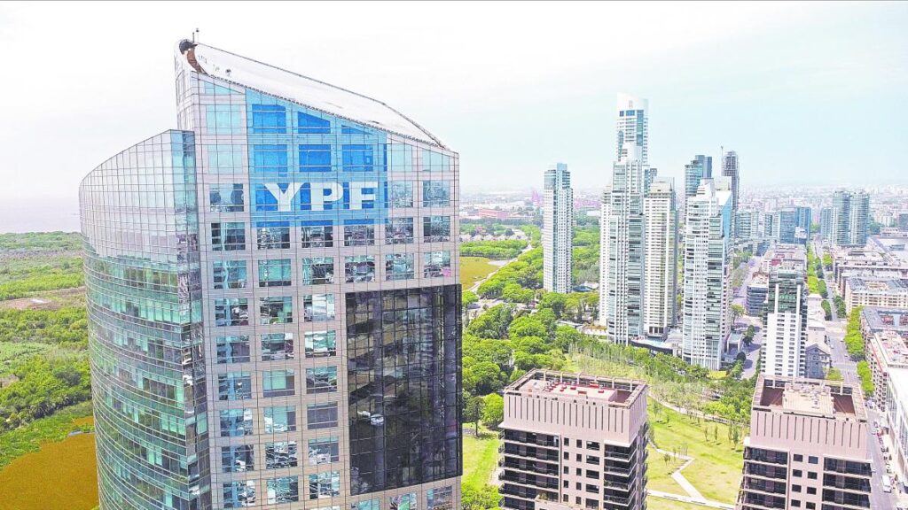 Argentine Companies Return to Debt Market Following Milei’s Victory