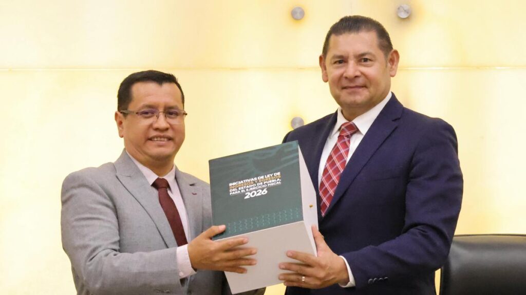 Puebla Governor Delivers Economic Package to State Congress: Priorities on Security and Social Development with Continued Austerity