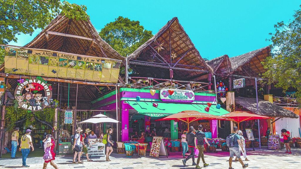 Severe Weather Alert: Heavy Rains and Cold Front in Southeast Mexico