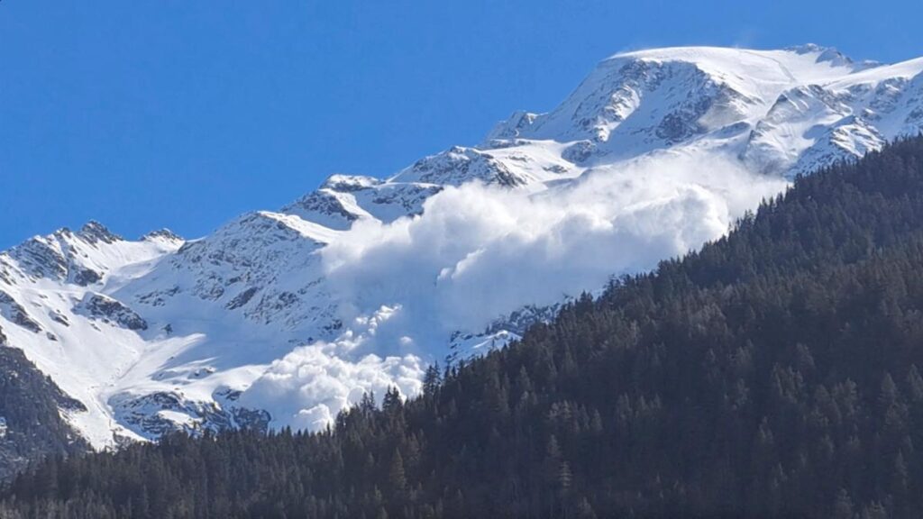 Three Fatalities in Northern Italy Avalanches Amidst Post-Christmas Weather