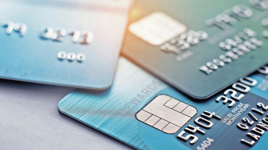 Bank Card Financing Continues to Slow Down: Real Growth Rate in November is the Lowest in 40 Months, According to BBVA Mexico